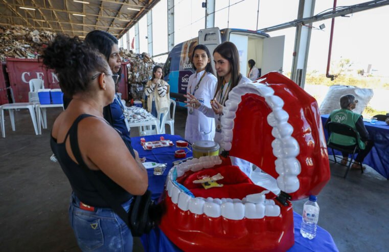 Programa do GDF leva dia de beleza à mulheres catadoras