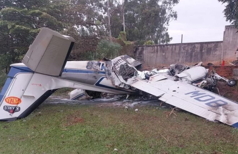 Queda de bimotor deixa dois mortos em Marília, interior de São Paulo