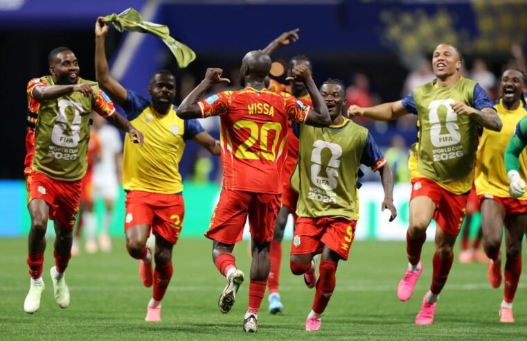 RD Congo tem virada épica sobre o Uzbequistão e consegue classificação histórica na Copa