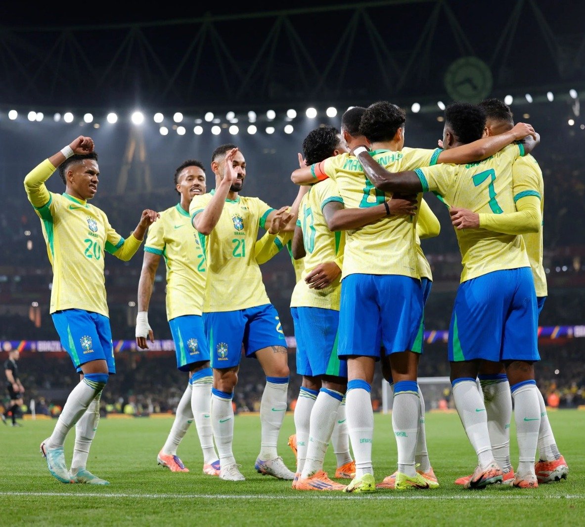 Recordes brasileiros no futebol sob ameaça na Copa de 2026