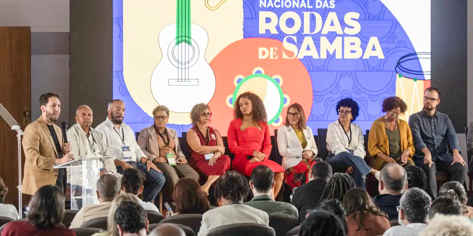 Sambistas debatem políticas públicas para trabalhadoras na cultura