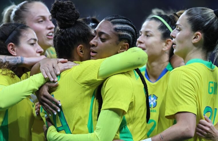 Seleção feminina encara Estados Unidos esta noite em São Paulo