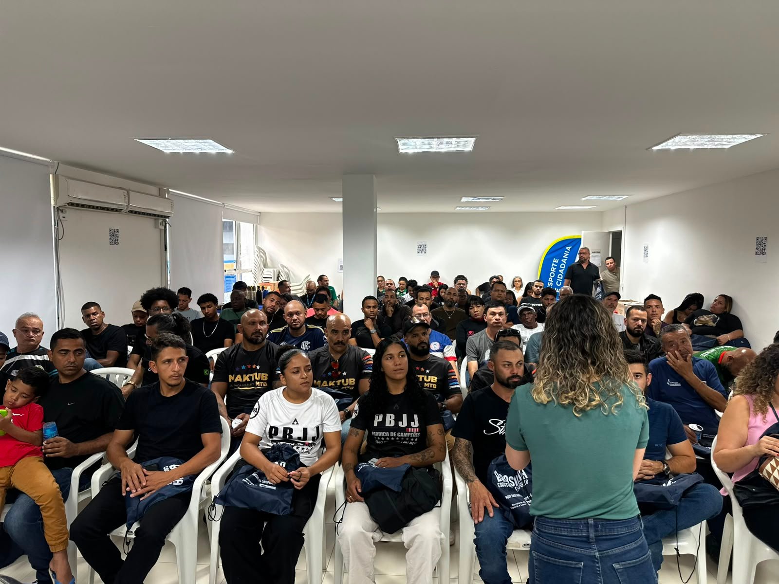 Seminário capacita profissionais do esporte contra violência infantil