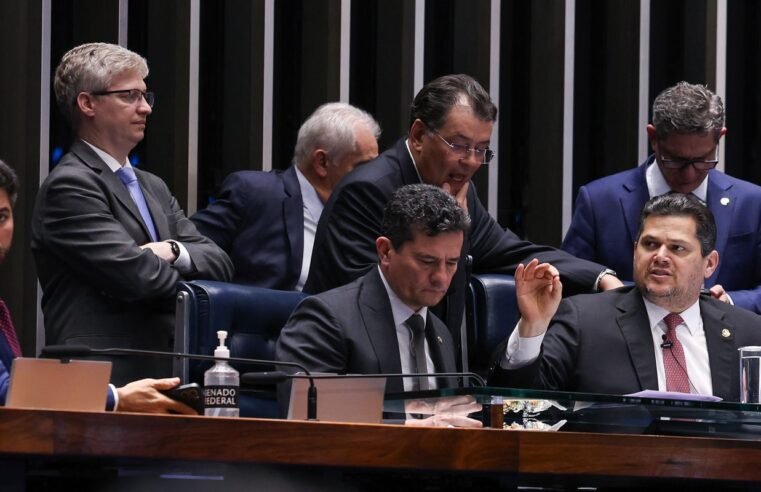 Senado aprova uso do Fundo do Pré-Sal para dívidas do agro