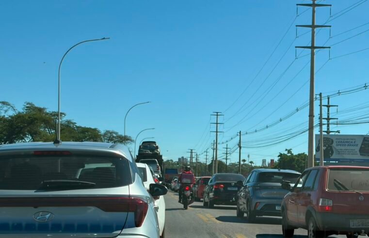 Trânsito fica intenso em diversas vias do DF antes de Brasil x Japão