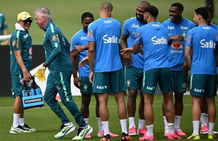 Treino da Seleção Brasileira tem aniversário de Ancelotti e visita de Spike Lee