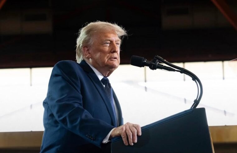 Trump ameaça tarifa de 100% contra países que taxarem big techs