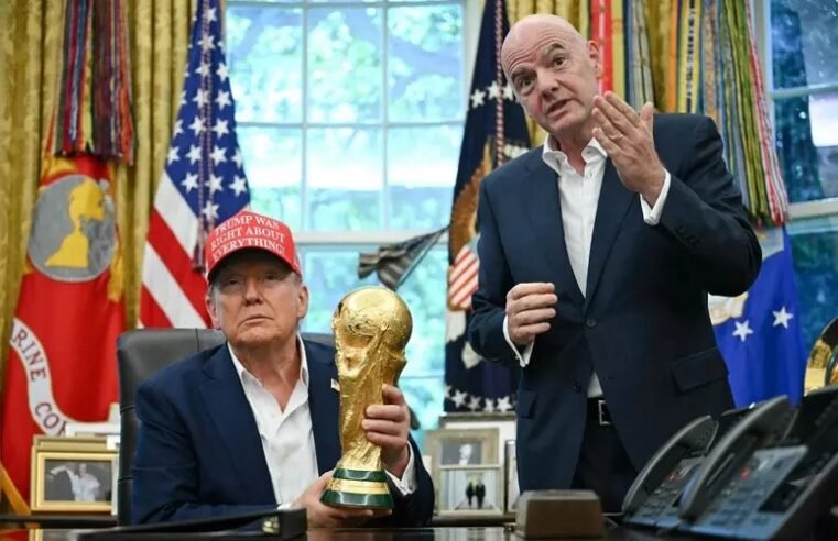 Trump comparecerá à final da Copa do Mundo e entregará troféu ao campeão