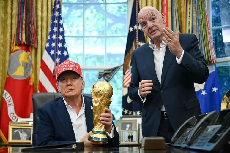 Trump comparecerá à final da Copa do Mundo e entregará troféu ao campeão