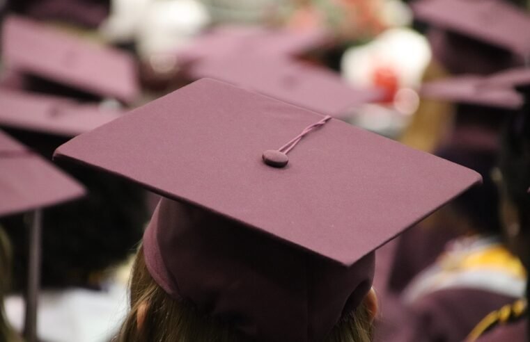 Alunos de baixa renda terão formatura gratuita no DF