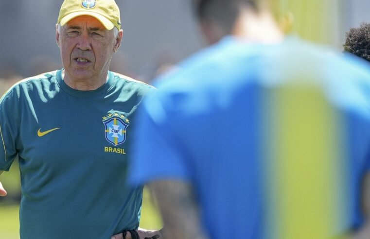 Ancelotti dá pista de Martinelli para vaga de Paquetá contra Noruega