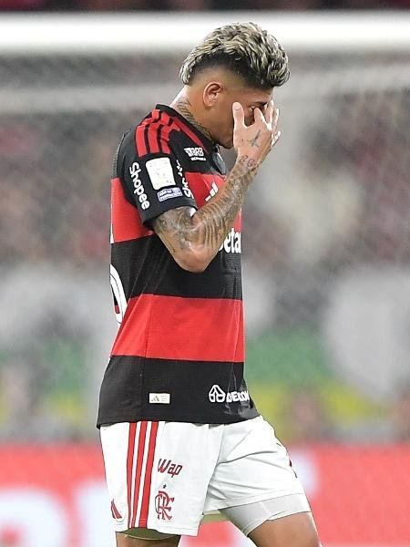 Após suspensão, Carrascal volta ao Flamengo contra Internacional que vive revés no STJD