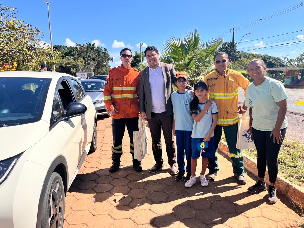Blitz educativa leva prevenção a incêndios florestais a Brazlândia