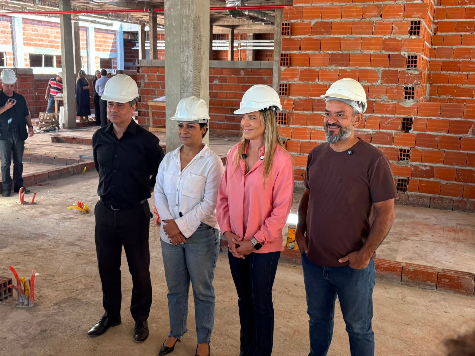 Celina Leão promete intensificar combate à grilagem e anuncia novas estruturas de saúde e segurança no DF