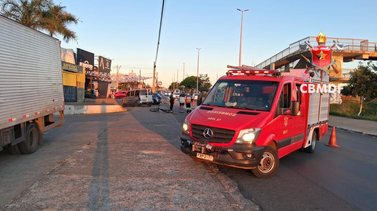Ciclista fica ferido após colisão com carro próximo à Cidade Estrutural