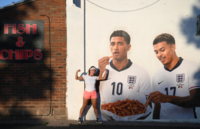 Cidade natal de Bellingham celebra estrela da seleção inglesa
