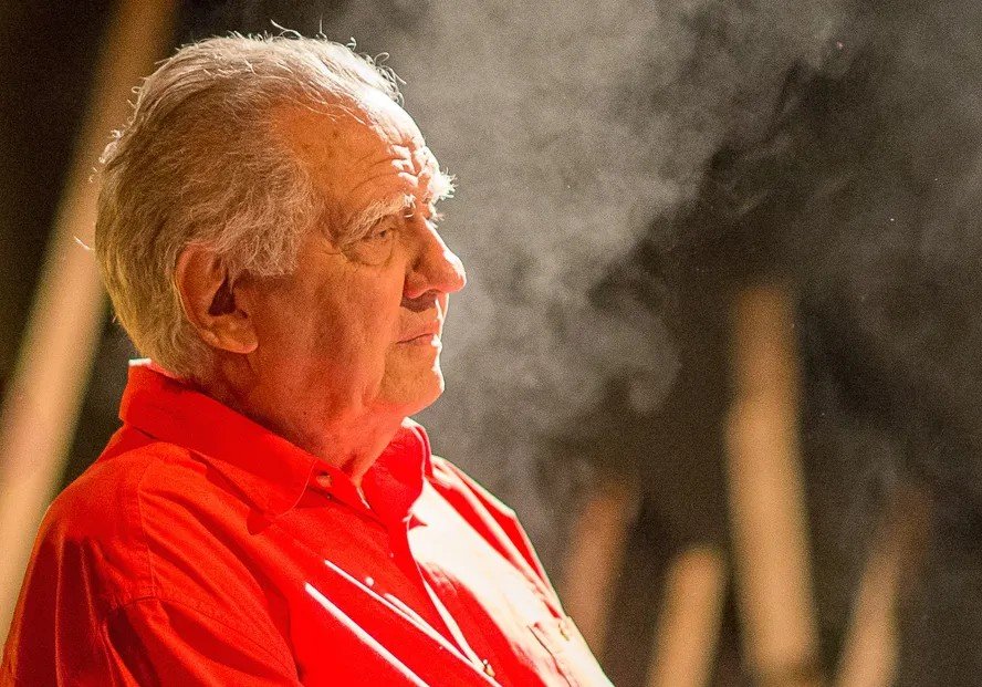 De tradição no futebol a gigante do cinema: velório de Barretão celebra trajetória histórica
