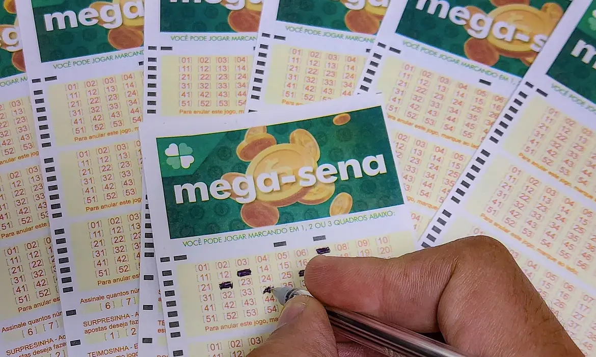 Duas apostas do DF acertam a quina da Mega-Sena e faturam R$ 29 mil cada
