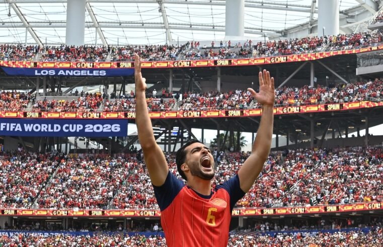Espanha vence Bélgica (2-1) e vai enfrentar França nas semifinais da Copa  