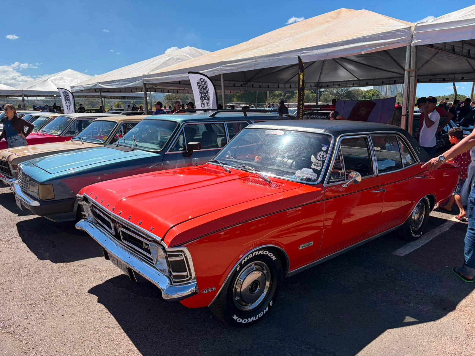 Evento com carros de época reafirma cultura antigomobilista no Gama