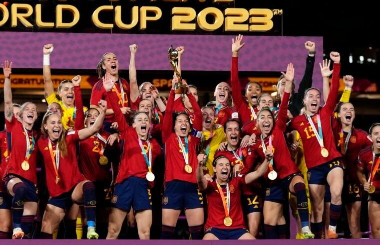 Finalista da Copa masculina, Espanha pode “unificar” títulos mundiais