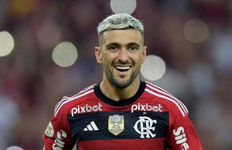 Flamengo prepara Arrascaeta para jogo que marca retomada do Brasileiro