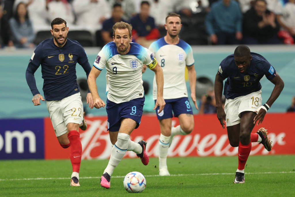 França e Inglaterra disputam terceiro lugar em jogo que ninguém quer jogar