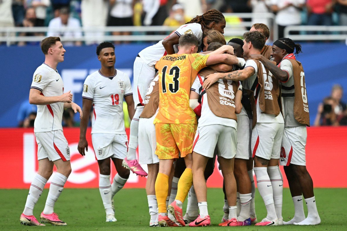 Inglaterra vence França por 6 a 4 e garante o terceiro lugar da Copa