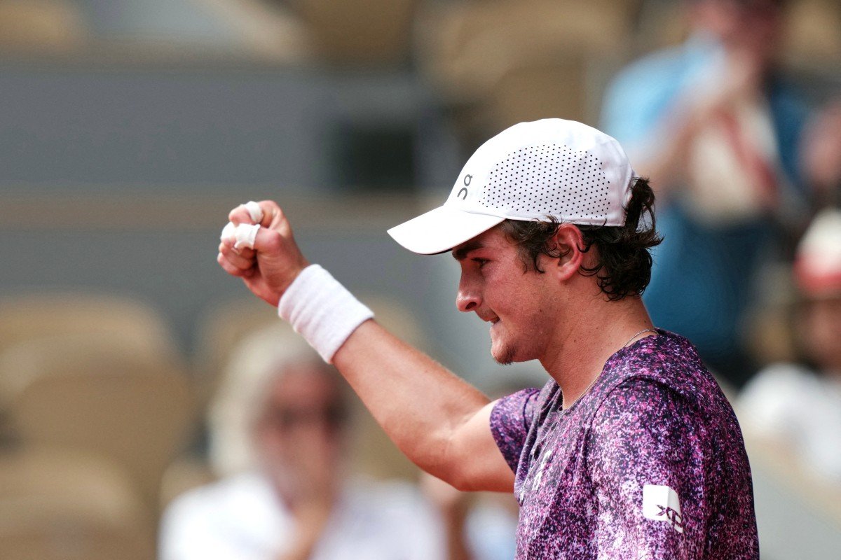 João Fonseca volta a cair na 3ª rodada de Wimbledon