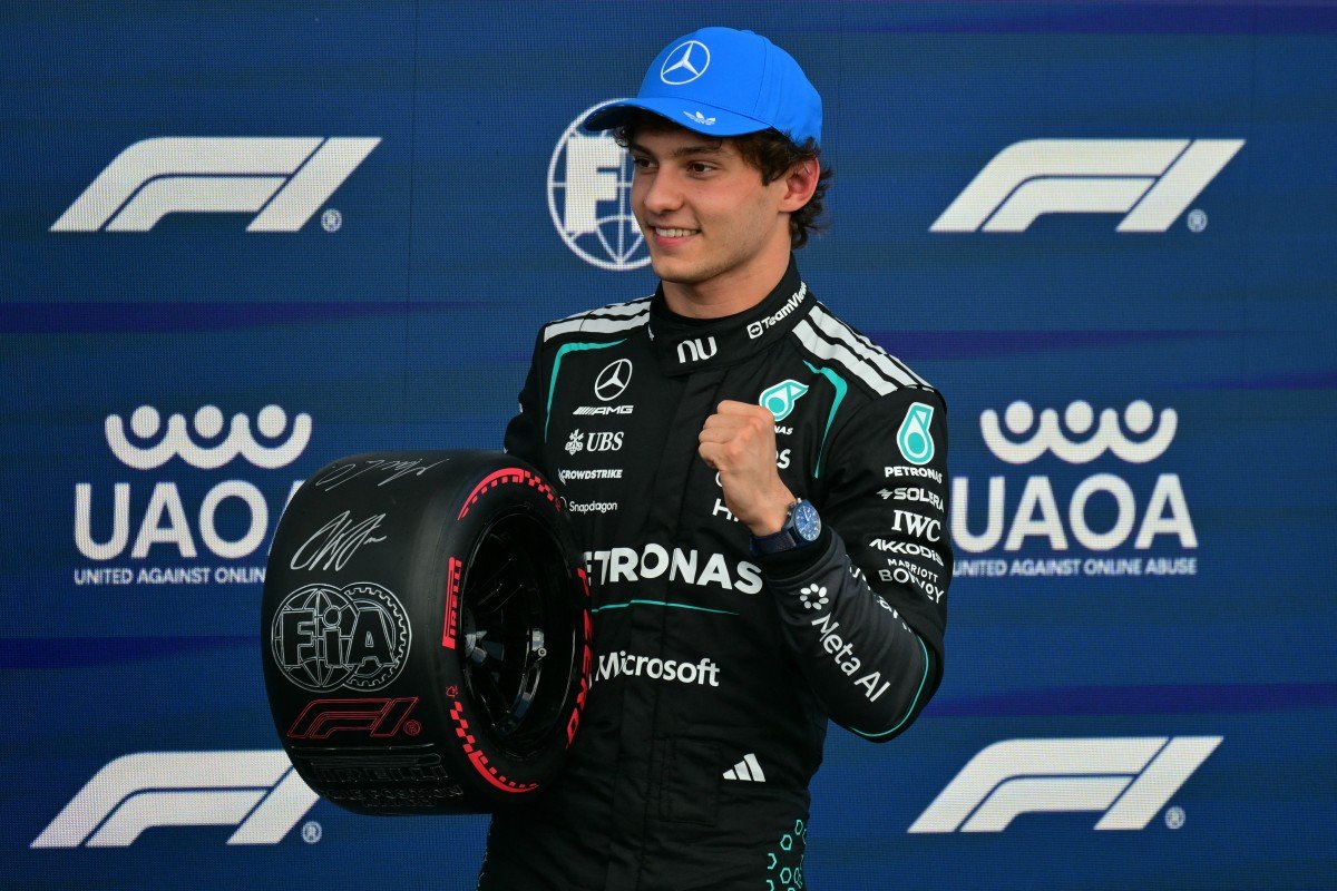 Kimi Antonelli larga na pole em Silverstone; Bortoleto fica em 11º