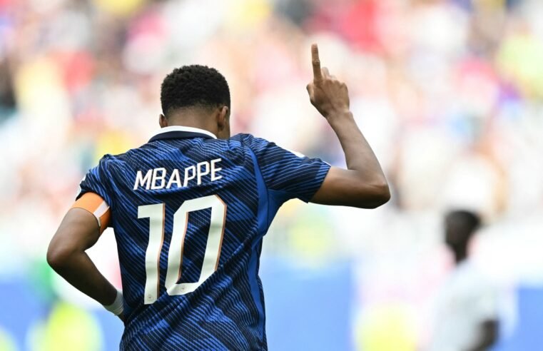 Mbappé supera Messi e se torna maior artilheiro da história das Copas