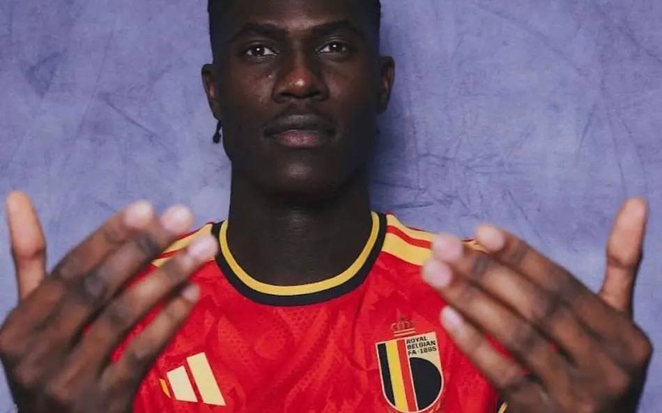 Meia da Bélgica rompe ligamento do joelho e está fora da Copa, diz NYT