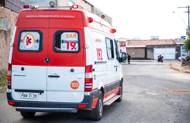 Motorista morre após colisão entre carro e caminhão na DF-180