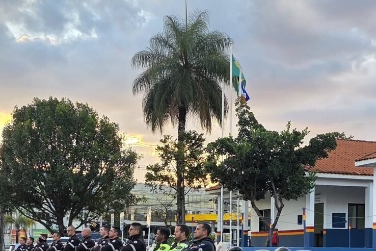 Operação Corta Giro remove 17 veículos e aplica 68 multas no Riacho Fundo