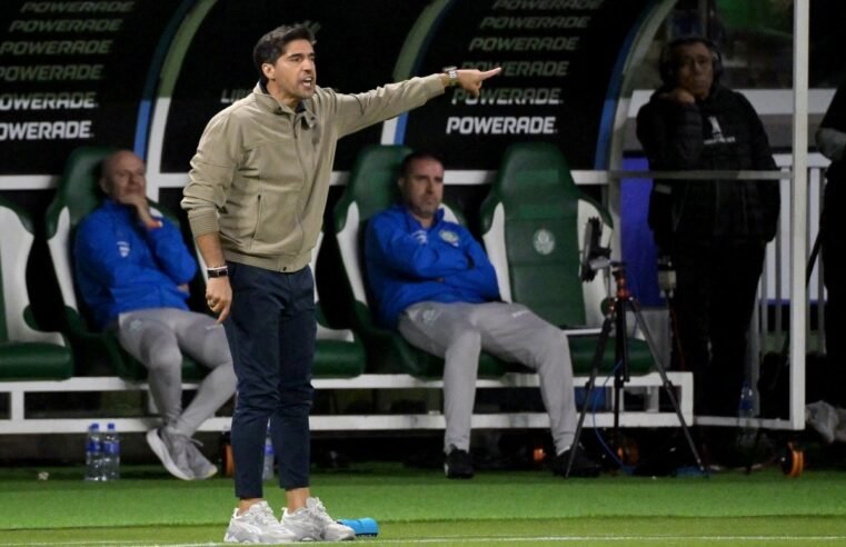 Palmeiras desafia mercado e aceita perder milhões por temporada vitoriosa