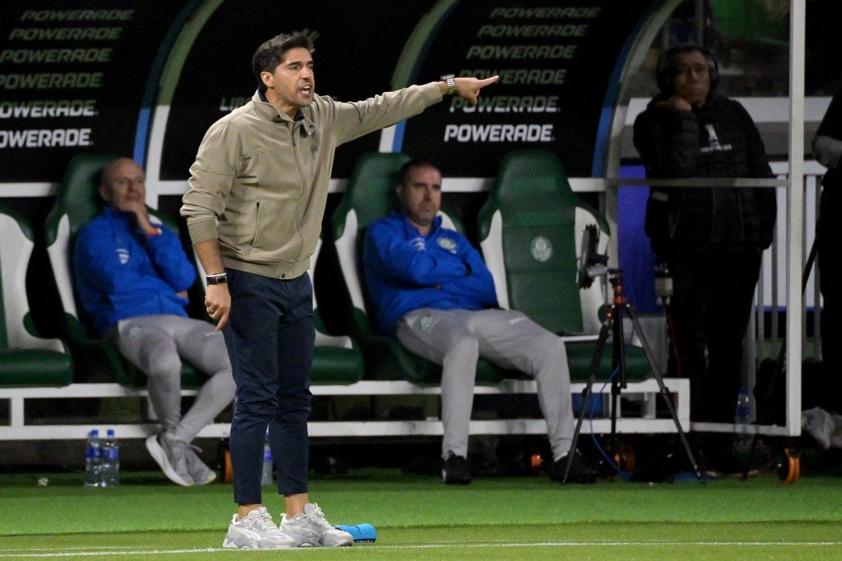 Palmeiras desafia mercado e aceita perder milhões por temporada vitoriosa