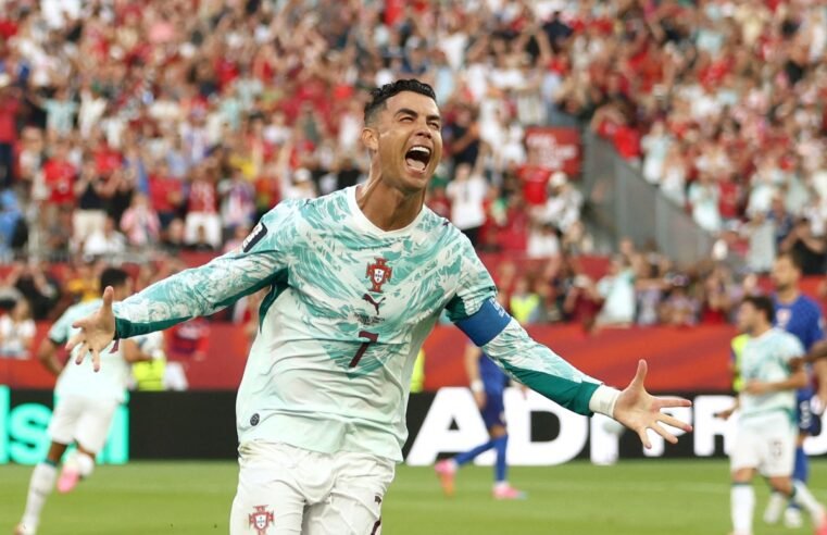 Portugal vence Croácia de virada (2-1) e vai enfrentar Espanha nas oitavas da Copa