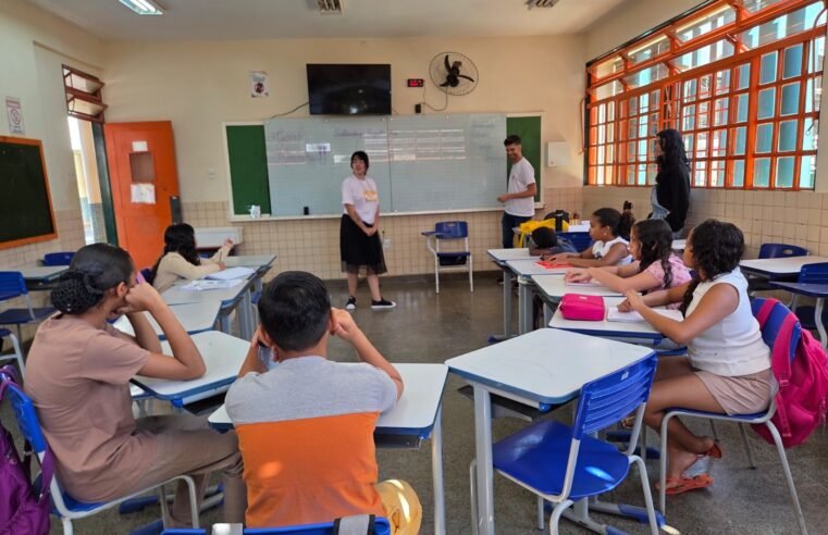 Projeto social no DF busca voluntários para transformar vidas pelo inglês 