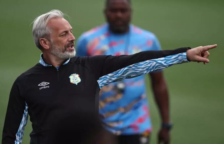 Seleção da RD de Congo mostrou a ‘resiliência’ de seu país contra a Inglaterra, diz treinador