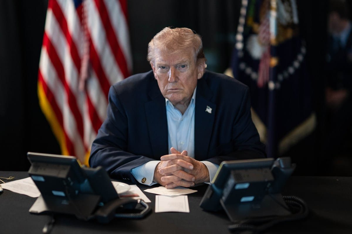 Trump diz que vai destruir pontes ou usinas no Irã em resposta a navios atacados