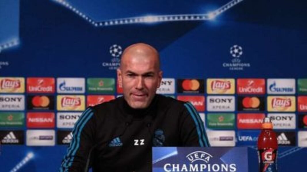 Zinédine Zidane é anunciado como técnico da França