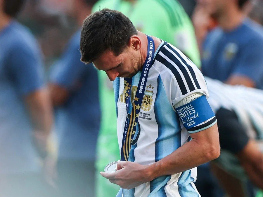 ‘A dor é muito grande’, diz Messi sobre derrota na final da Copa de 2026