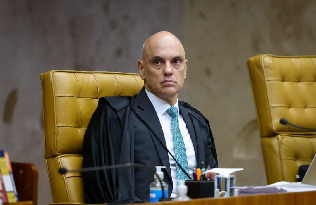 AGU muda estratégia nos EUA para defender Moraes em disputa judicial