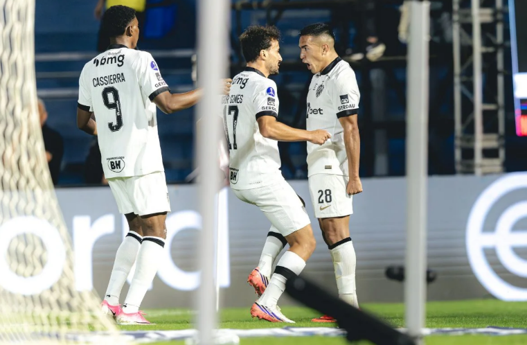 Atlético-MG vence Bragantino fora de casa e abre vantagem na Sul-Americana