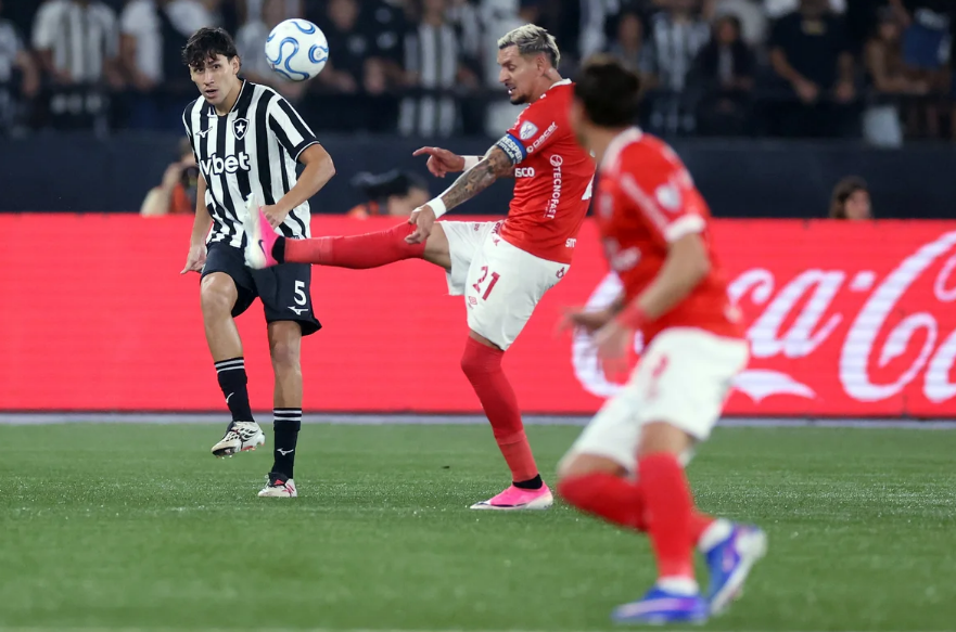 Botafogo vence Cienciano, mas é eliminado da Sul-Americana após goleada