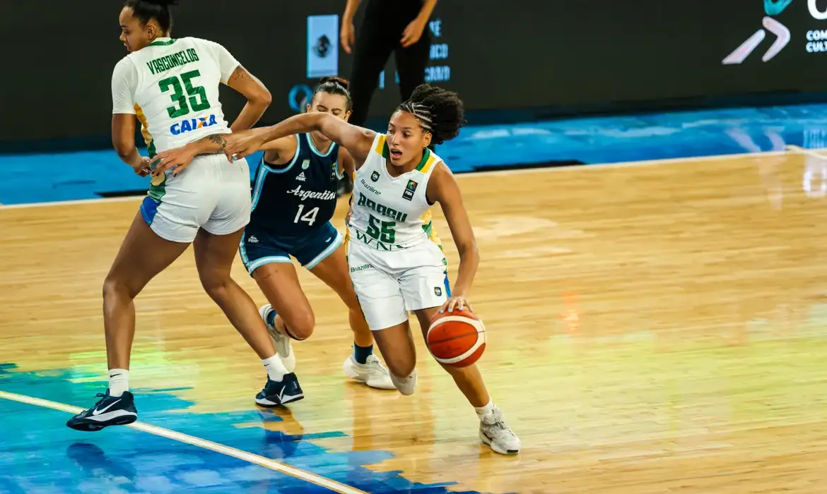 Brasil vence a Argentina e avança à semifinal do qualificatório olímpico