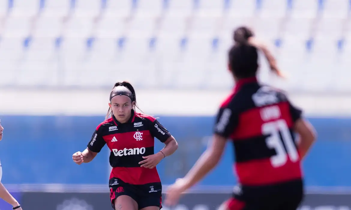 Brasileirão Feminino define últimas vagas às quartas neste sábado