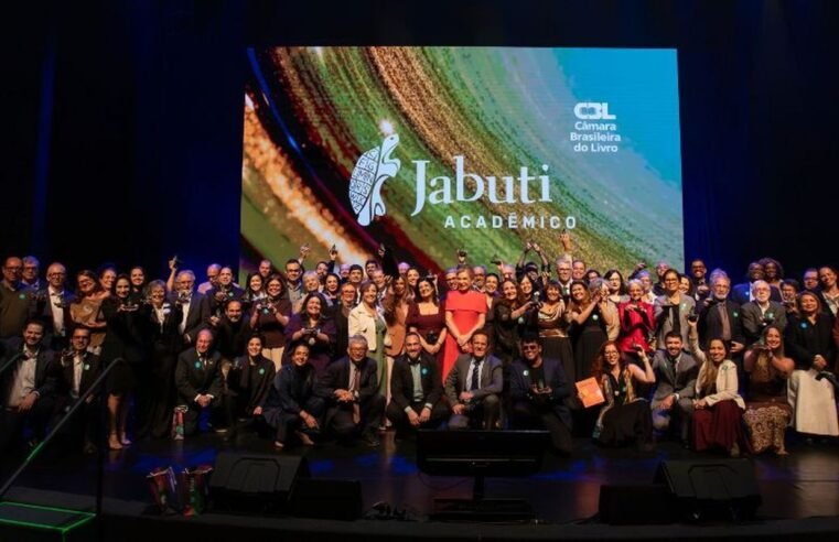 Cerimônia em São Paulo revela vencedores do 3º Prêmio Jabuti Acadêmico