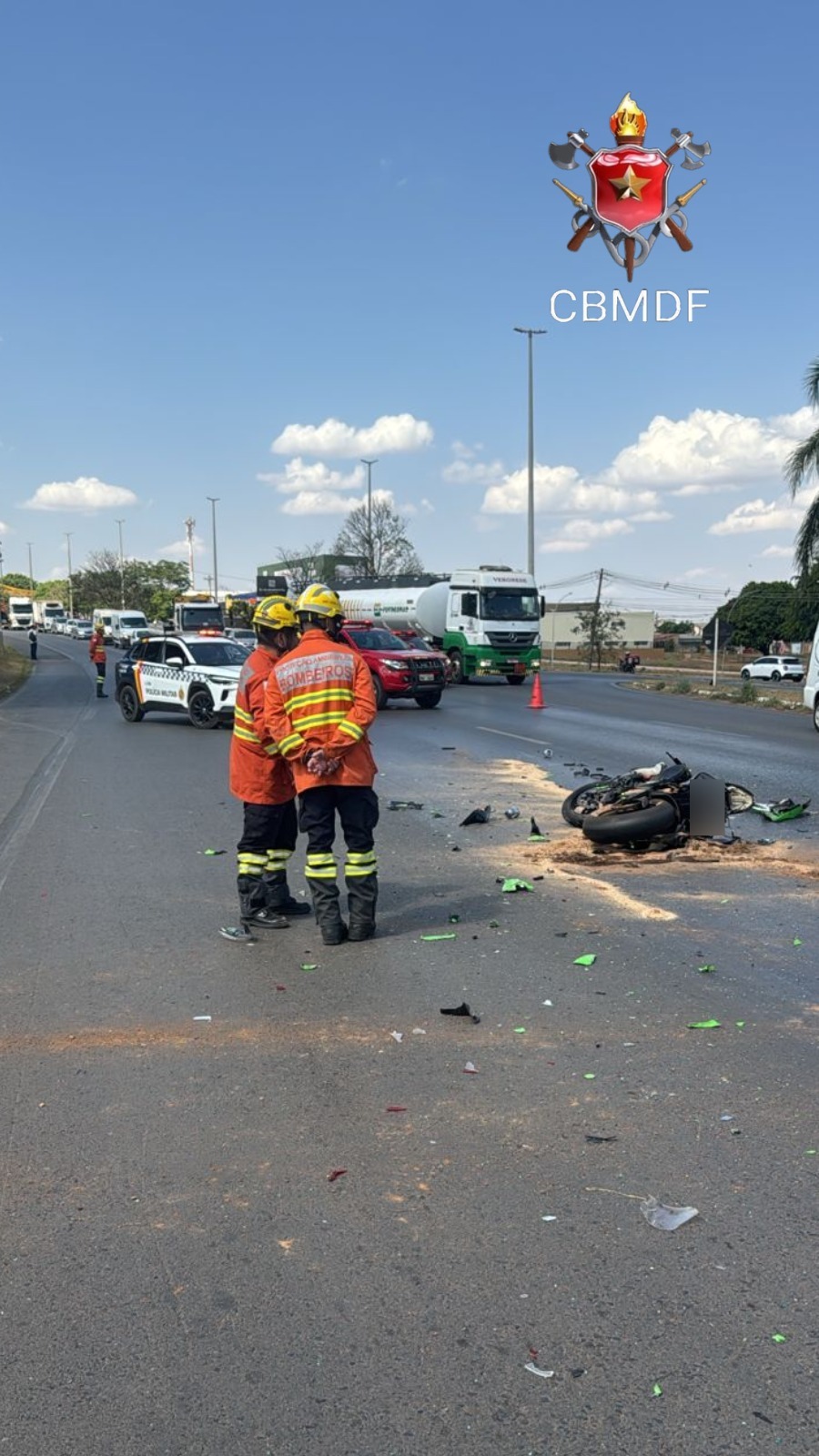 Colisão entre carro e moto deixa motociclista em estado grave na BR-020