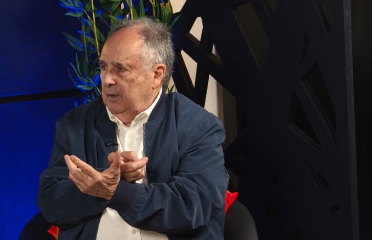 Cristovam defende educação e tecnologia como motor para distribuição de renda